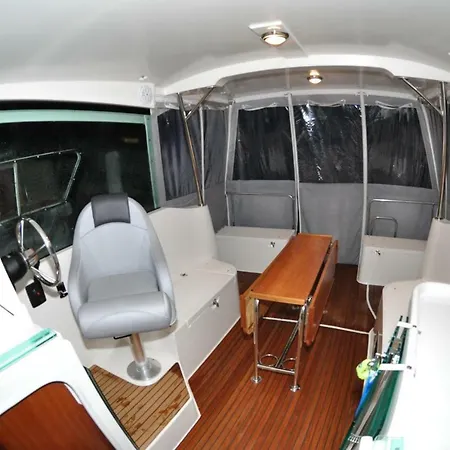Nautika 1000 Botel *